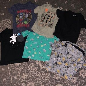 Bundle of 2t shirts